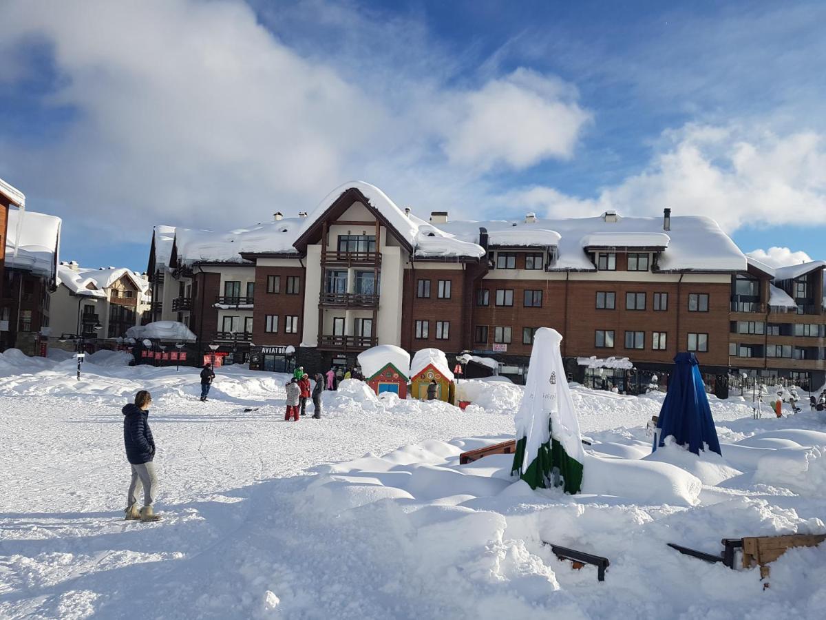Happy Holidays Apartments In New Gudauri Eksteriør billede